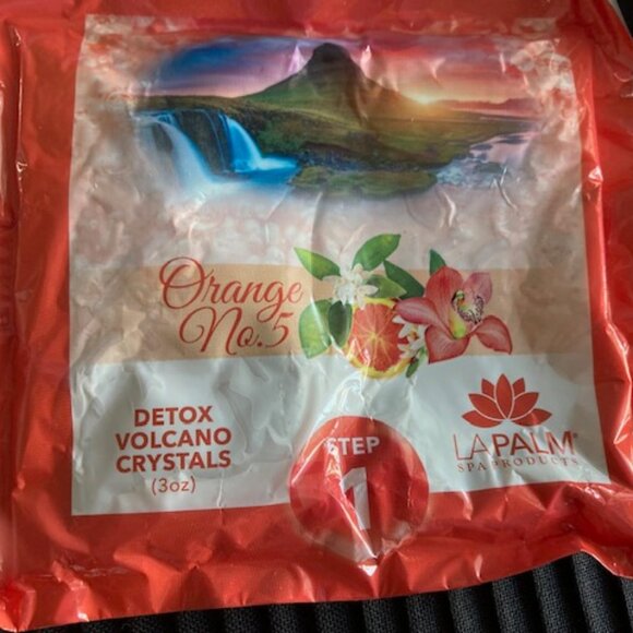 8 Piece Makeup Bundle - NEW - Picture 4 of 10